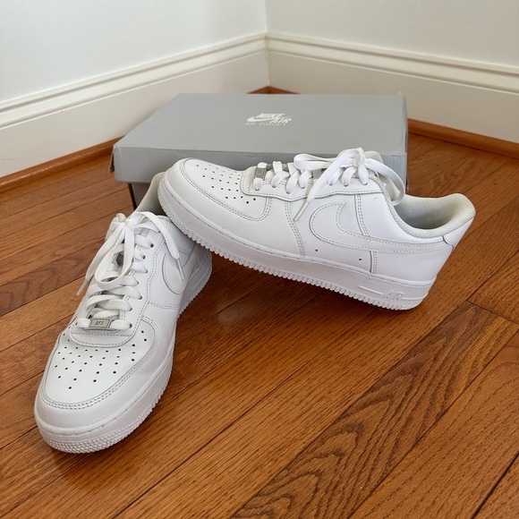 Nike Air Force 1 ‘07 Sneaker in white - Picture 7 of 9